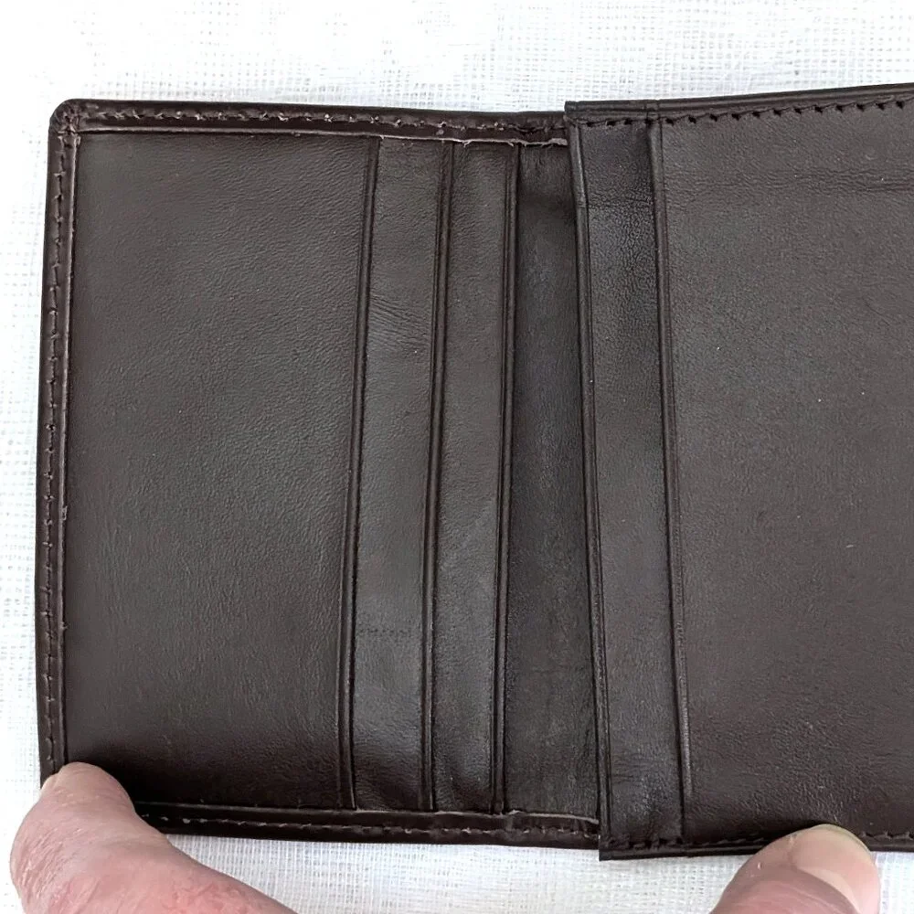 NWOT NEW Men's Men Kayumanis Chocolate Brown Leather Wallet